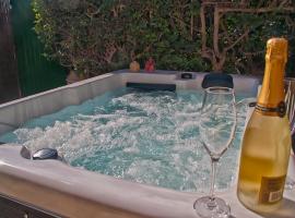 Charming House, self-catering accommodation in Maspalomas