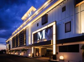 HOTEL MYTH M -ホテル マイス エム- Adult Only، فندق في Sennan