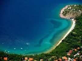 Ivna app, hotel v destinaci Jadranovo