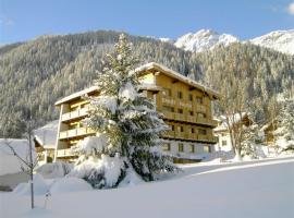 Hotel Garni Ernst Falch, romantisches Hotel in Sankt Anton am Arlberg