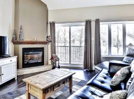 Condo 306 33 Chemin du Hameau by Les Chalets Alpins, khách sạn ở Stoneham