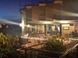 Locanda Ristorante Bar Il Faro, viešbutis su vietomis automobiliams mieste Guiglia