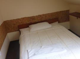 HOTEL ,,PIAST", hotel v destinácii Tuczempy