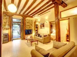 Casa Rural Siguenza Domus 200m2 de Vivienda y Exterior