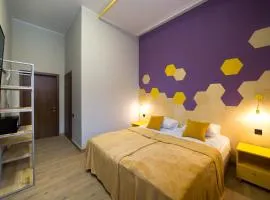 HOTEL Bee Station