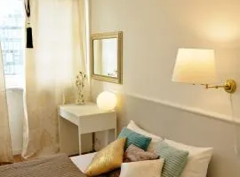 UnitApartament Warszawa Centrum Room in Apartment by Metro Rondo ONZ Super wygodne noclegi zapraszamy