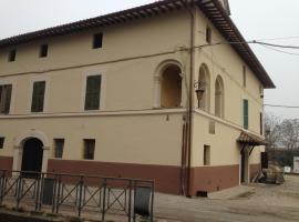 Casa Francesconi, podeželska hiša v mestu Pietra Rossa