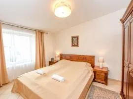 Kubu Apartment