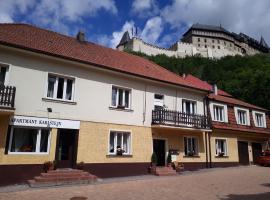 Apartmány Karlštejn: Karlštejn şehrinde bir otel