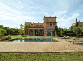 Villa de Luxe Samanah avec Piscine Privée et Golf, hotel s bazénom v Marrákeši