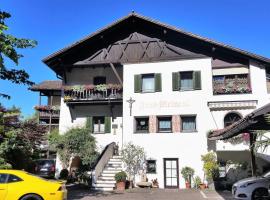 Garni Meinrad, hotel v destinaci Ora