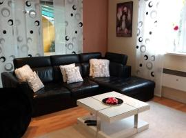 Apartman Lučica, hotel near Sphinx of Zadar, Zadar