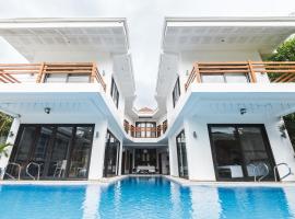 The Whitehouse by the Sea, vacation home in Panglao Island