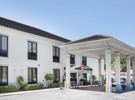 Baymont by Wyndham Savannah/Garden City, hotel near Savannah/Hilton Head International Airport - SAV, Savannah