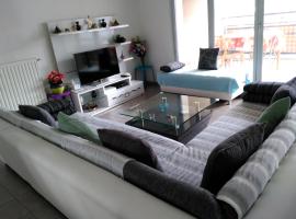 Appartement F3 avec Parking privée, hotel v destinaci Saint-Priest