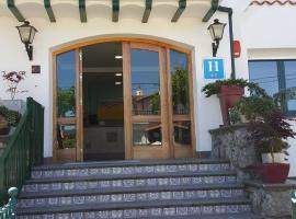 Hotel Cortijo, hotel v destinácii Laredo