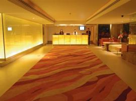 The Tivoli Hotel: Bangkok'ta bir havuzlu otel