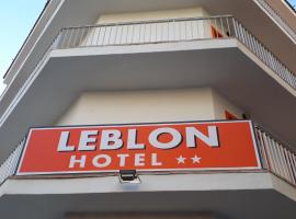Hotel Leblon、エル・アレナルのホテル