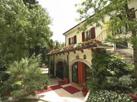 Hotel La Ginestra, hotel Acqualagnában
