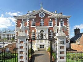 The Eagle House Hotel, hotel in Launceston