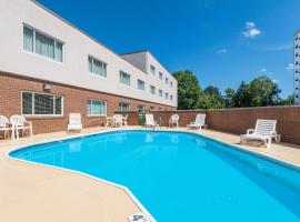 Ramada by Wyndham Paintsville Hotel & Conference Center, hôtel avec bain à remous à Paintsville