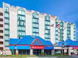 Ramada by Wyndham Niagara Falls/Fallsview, hotell i Niagara Falls