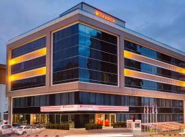 Ramada Encore Istanbul Kartal, hotel near Kartal Metro Station, Istanbul