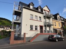 Apartments / Ferienwohnungen Moseluferstrasse, alquiler vacacional en Neef