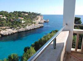 Hotel Pinos Playa, hotel in Cala Santanyi