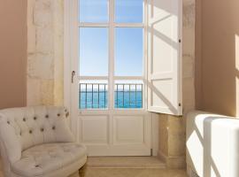 Palazzo Alfeo Aparthotel, serviced apartment in Siracusa