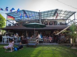 Gladstone Backpackers