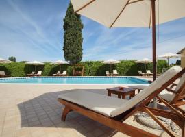 Podere Tre Cipressi Country Resort, hotel a Campiglia Marittima