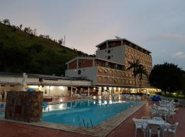 Hotel Cavalinho Branco - Aptos 241 e 317, ξενοδοχείο σε Águas de Lindóia