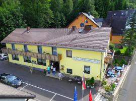 Landgasthof/Landhaus Waldlust, hotel di Bischofsgrün