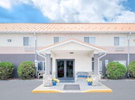 Days Inn & Suites by Wyndham Fargo 19th Ave/Airport Dome, hotel  v blízkosti letiska Hector International Airport - FAR
