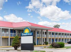 Days Inn by Wyndham Richmond, hotel v mestu Richmond