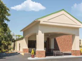 Days Inn by Wyndham Mt Pleasant-Charleston-Patriots Point, hotel sa Mount Pleasant, Charleston