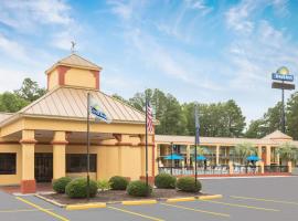 Days Inn by Wyndham Orangeburg South, хотел в Оринджбърг