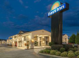 Days Inn by Wyndham Shorter, hotel di Shorter