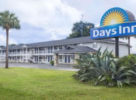 Days Inn by Wyndham Madison, accessible hotel in Madison