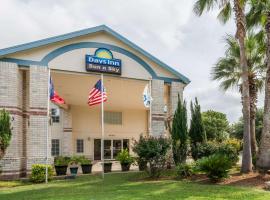 Days Inn by Wyndham San Antonio Southeast By AT&T Center, hotel near Willow Springs Golf Course, San Antonio
