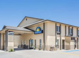 Days Inn by Wyndham Colby, hotell i Colby