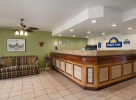 Days Inn by Wyndham Port Royal/near Parris Island, hotel v mestu Port Royal Landing