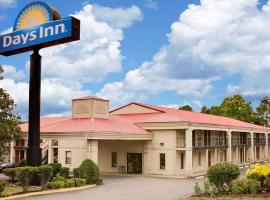 Days Inn by Wyndham Cleveland TN, motel v destinaci Cleveland