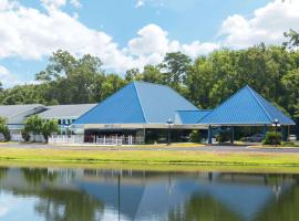 Days Inn by Wyndham Savannah Airport, hotelli kohteessa Savannah