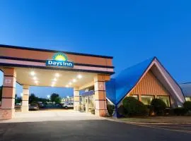 Days Inn by Wyndham Norman