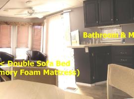 Boardwalk RV Rental (Site #13), hotel in Cavendish