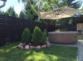 Gunarasi villa jacuzzival