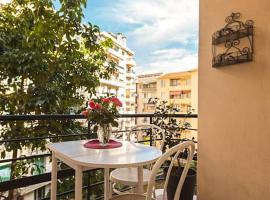City Center Nice, 2 bedrooms, 2 balconies, AC, hotel near Russian Orthodox Cathedral, Nice