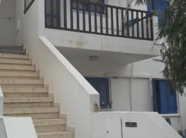 Rita SeaView Apartment, hotel in Pervolia